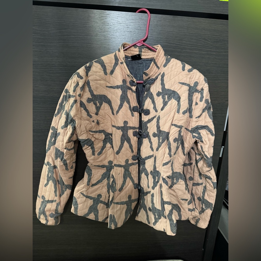 (NWT) Stylish quilted Beige and Gray Women's Jacket